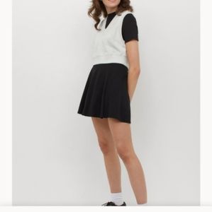 Divided By H&M Black Circle Mini Skirt Size Large.